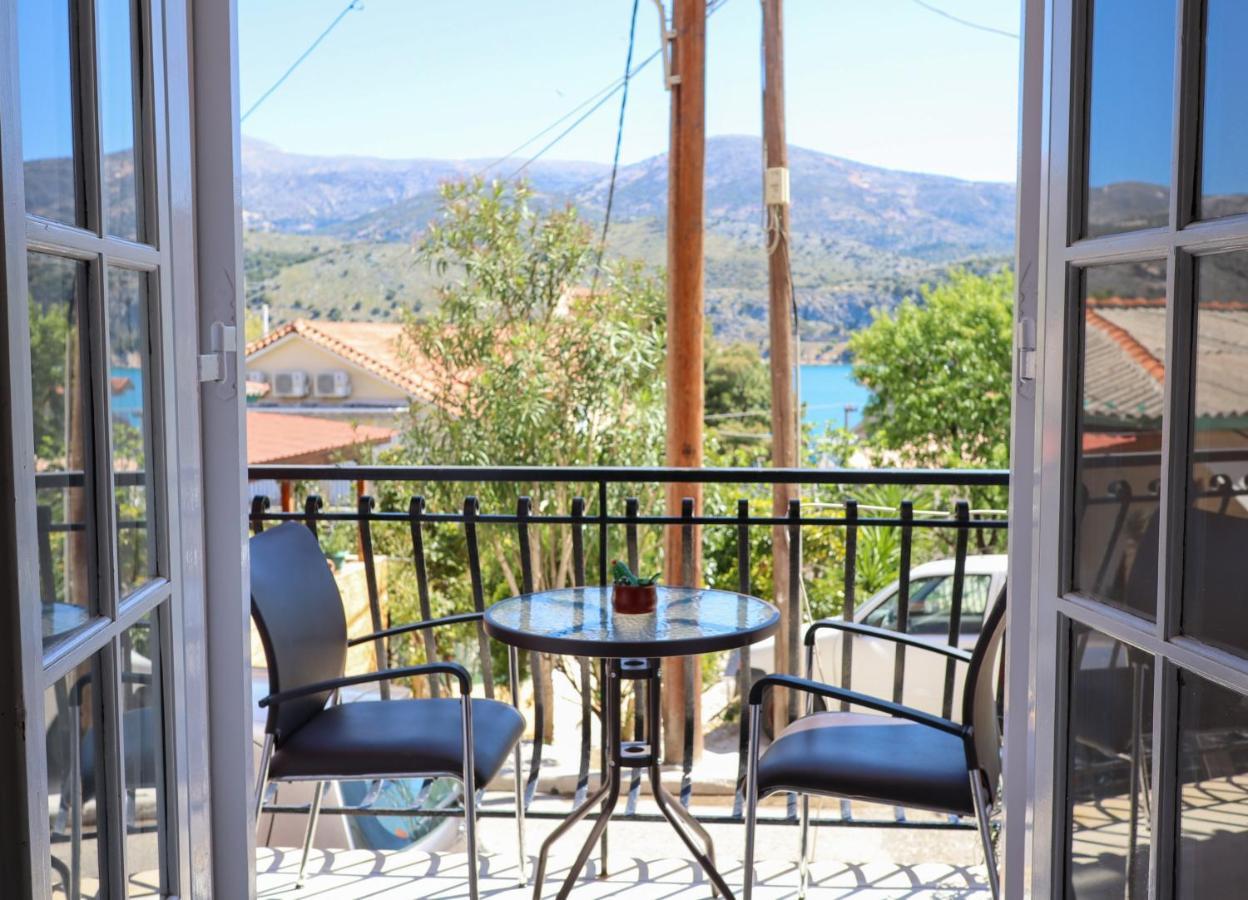Helena Apartment Argostoli エクステリア 写真